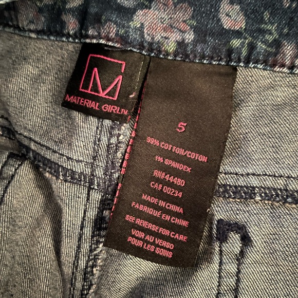 Material Girl floral print denim overall shorts - Picture 5 of 5